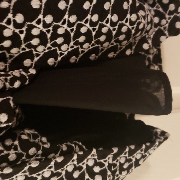 LOFT Black And White Eyelet Ruffle Sleeve Dress NWT - Picture 13 of 14